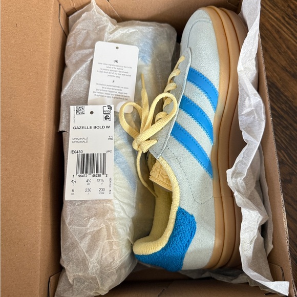 Adidas Women's Gray and Blue Sneakers with Yellow Accents - Picture 5 of 6